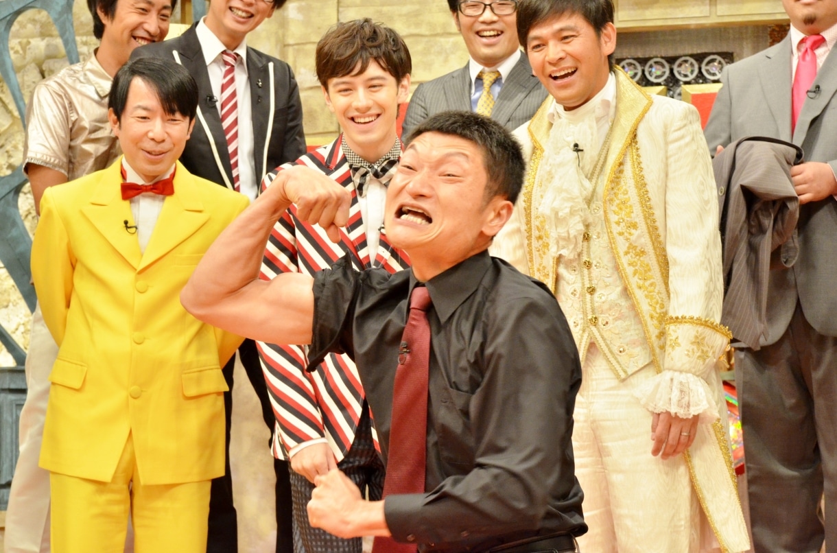 ザブングル加藤（中央）。