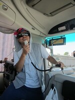 バスツアーのDJといえばRG。