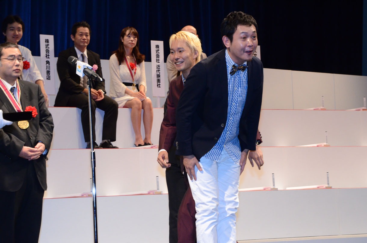 滝沢曰く「何も協力してない」西堀も壇上で挨拶。