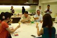 えのき氷入りのりんごジュースで乾杯。