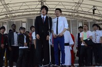 笑撃戦隊。柴田（右）は「認定漫才師になれたことが嬉しくて1人でLサイズのピザを頼んでほぼ残した」というエピソードを初披露して相方・野村を笑わせた。