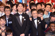 「日清食品 THE MANZAI 2013」で今年もMCを務めるナインティナイン。