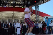 ウーマンラッシュアワーは村本が別の仕事のため中川のみ登場。「プッシュ!」というギャグを延々と披露した。