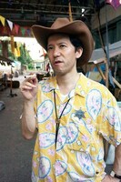 保安官役の宮川一朗太。(c)「殺しの女王蜂」製作委員会