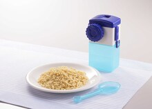 「よゐこの無人島0円生活チネリータ」と、できあがったチネリ米。