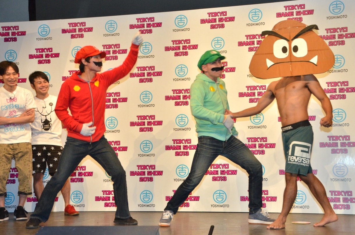 マリオとルイージ、クリボーに扮してゲームネタを披露する、0.03秒。
