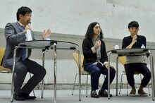 左からロシアンモンキー川口、ピース。