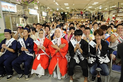 「ニッポン最強お夜食 今夜 食べちゃう！～住みます芸人が集めたご当地逸品グランプリ～」(c)ABC