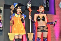 増田有華と手島優（左から）。