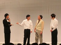 オープニングトークの様子。