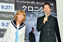 特殊能力で鈴木奈々の“変顔”を引き出したオリエンタルラジオ中田（右）。