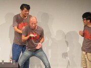 タバスコ入りトマトジュースを引き当てた“持ってる男”小峠。