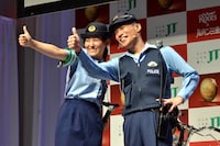 福田彩乃と柳沢慎吾（左から）。