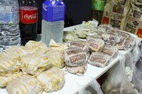 楽屋には、ナベから選手へ大量の差し入れ。(c)藤澤孝代（フォトプロ）