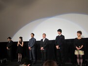 舞台挨拶の様子。