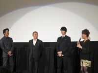 堤真一に、ゴマだれとポン酢の話をする友近。