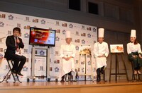 トークショーの様子。