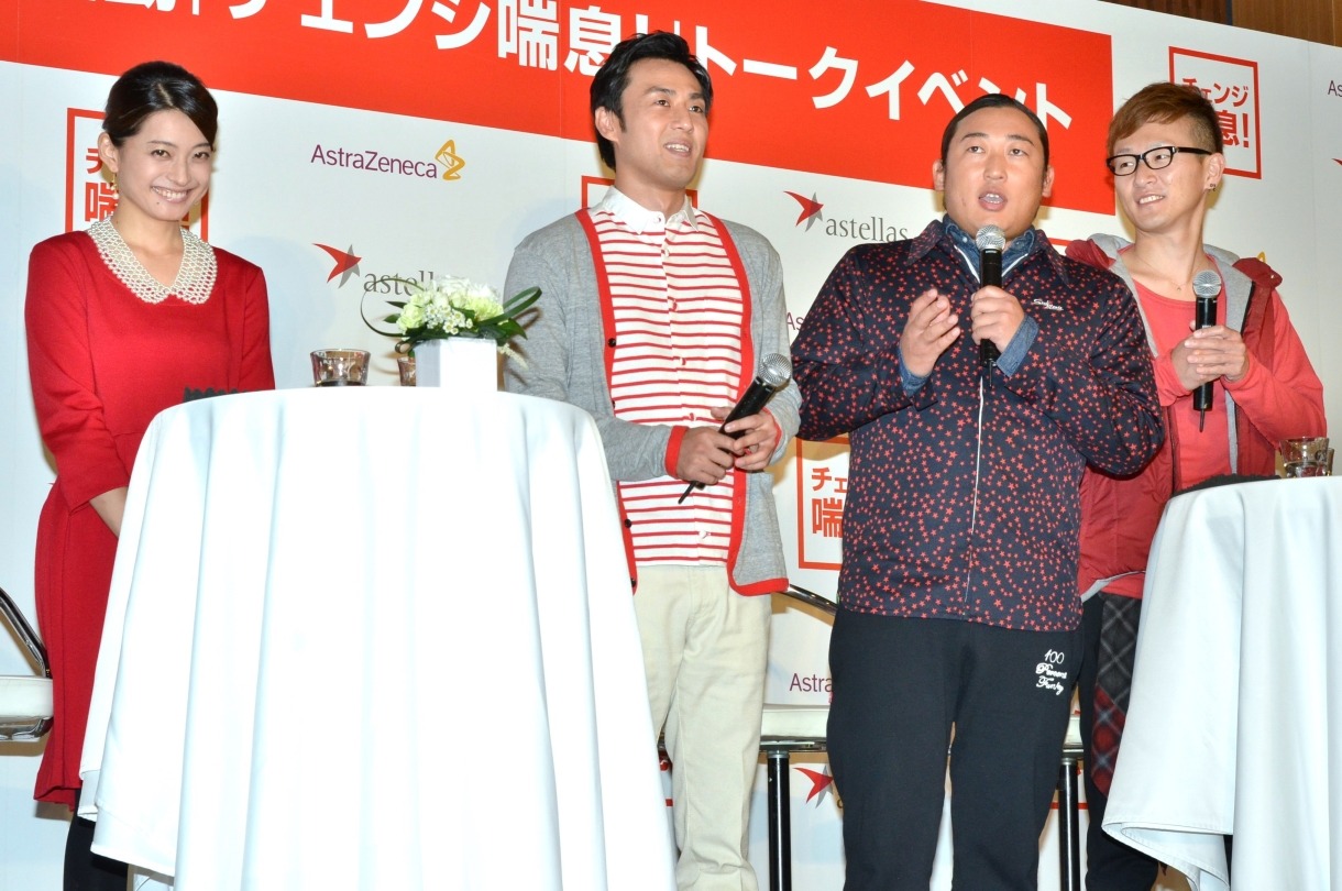 乙葉（左）と、ロバート。