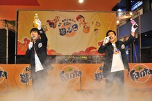 ジャングルポケットの武山（左）と太田（右）。