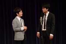 「牛丼屋店員の出待ち」を描写した三日月マンハッタン。