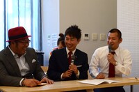 「わか組」のU字工事（右から2人）。