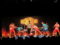 第1試合のHYPER TKJで戦う中西と川島。