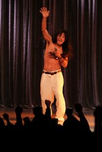 しんじ「EZ DO DANCE」 (c)（株）フォトプロ