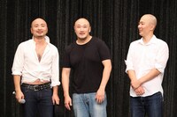 3人の貴重な共演を見た鬼奴は「式年遷宮みたい」とポツリ。 (c)（株）フォトプロ