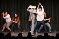 ゆうたろうとキュートンのポージングコラボ。 (c)（株）フォトプロ