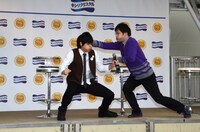 10年間続けているネタを披露するオジンオズボーン。