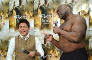 井戸田、DVD「バレット」PR中にボブ・サップの乳首触る