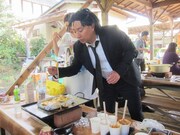 究極のメニューにも至高のメニューにも舌鼓を打つRG。