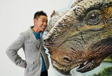 映画「ウォーキング with ダイナソー」で主人公のパッチ役の声優を務める木梨憲武。 (c)2013 Twentieth Century Fox