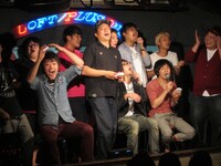 「お笑いクイズ王決定戦」では「『オンバト+』で無敗の芸人は誰だ？」などの問題が出題。