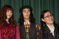 映画「男子高校生の日常」初日舞台挨拶の様子。