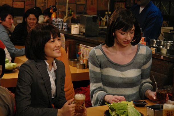 DVD「ヒノマル♪ドリーム」のワンシーン。 (c)2013日本テレビ／吉本興業