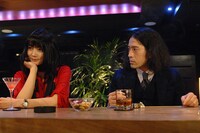 DVD「タバコイ～タバコで始まる恋物語～」のワンシーン。 (c)2013 TBSテレビ／吉本興業