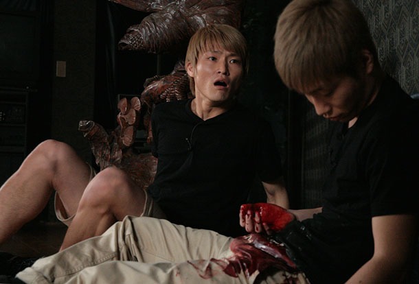 DVD「営業100万回」のワンシーン。 (c)2013テレビ東京／吉本興業