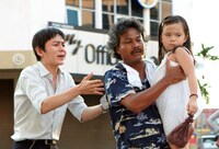 DVD「同じ星の下、それぞれの夜」のワンシーン。 (c)「同じ星の下、それぞれの夜」製作委員会