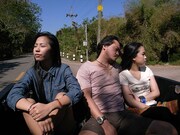 DVD「同じ星の下、それぞれの夜」のワンシーン。 (c)「同じ星の下、それぞれの夜」製作委員会