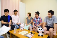 座談会に出席したスタッフたち。