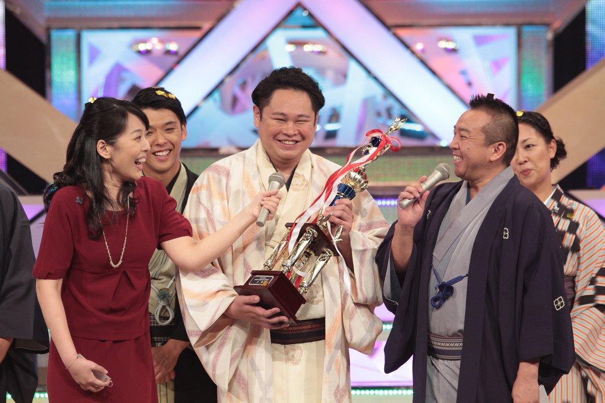 「平成25年度 NHK新人演芸大賞」落語部門で大賞を受賞した鈴々舎馬るこ。(c)NHK