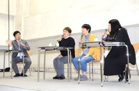 「よしもと1DAYアカデミー2013『ハリセンボン・渡辺直美特別講義』」の模様。