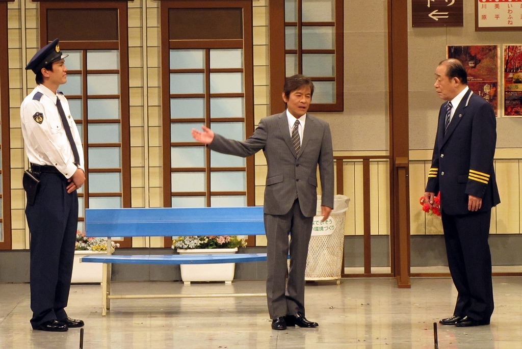 吉本新喜劇「すち子の車窓から」(c)吉本興業