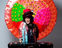 「AGESTOCK2013 in MAIHAMA Amphitheater」10日にゲスト出演するDJやついいちろう。