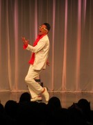 久々の登場にノリノリのアクセルホッパー。