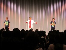 「歌ネタコレクション」MCのアクセルホッパーとダンス指導のキャッチ!!のあっしーとエレファンツ大江。