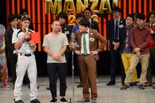 「THE MANZAI 2013」本戦サーキット第2戦で2位の千鳥（中央）。