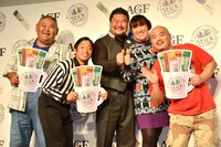 HIRO、団長安田、佐々木健介、北斗晶、クロちゃん（左から）。