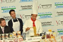 真剣な表情で調理に取り組む、はんにゃ川島（中央）。